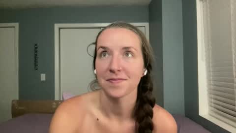 lothlori online show from May 2026 11:01:04 PM