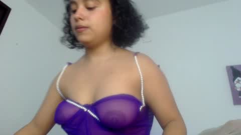 lou_cuteee online show from January 2025 05:00:02 AM