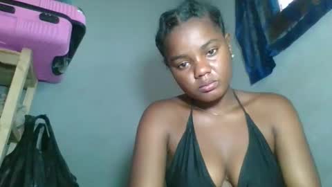 Snapshot of louane98 chatting on February 2026 11:32:02 AM louane98 online show from February 2026 11:32:02 AM