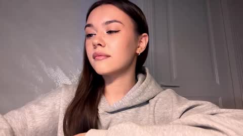 Lana online show from March 2026 05:50:02 PM