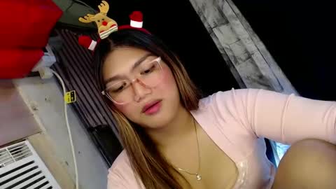 Snapshot of louheart chatting on December 2024 05:47:02 PM Sweet online show from December 2024 05:47:02 PM