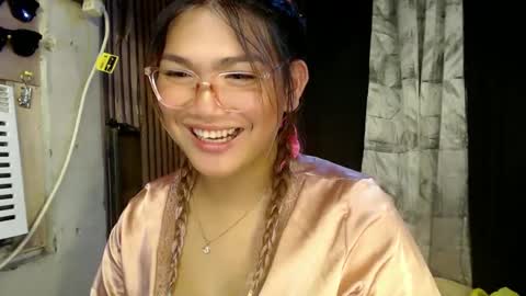 Snapshot of louheart chatting on January 2025 04:20:01 PM Sweet online show from January 2025 04:20:01 PM