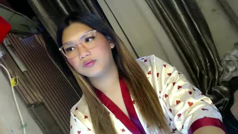 Snapshot of louheart chatting on March 2025 08:53:01 PM Sweet online show from March 2025 08:53:01 PM