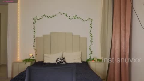 louie_evans online show from November 2025 10:43:02 PM