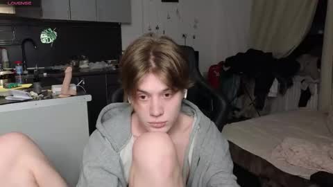 louie_evans online show from February 2026 03:05:01 AM