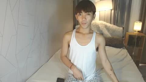 Snapshot of louieismy_name chatting on December 2024 01:25:02 AM ignot ursh online show from December 2024 01:25:02 AM