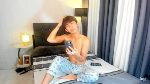 Snapshot of louieismy_name chatting on January 2025 01:58:01 AM ignot ursh online show from January 2025 01:58:01 AM