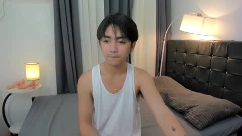 Snapshot of louieismy_name chatting on October 2025 05:59:02 AM ignot ursh online show from October 2025 05:59:02 AM