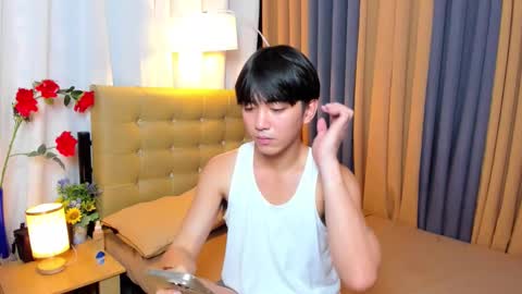 Snapshot of louieismy_name chatting on November 2025 04:45:02 AM ignot ursh online show from November 2025 04:45:02 AM