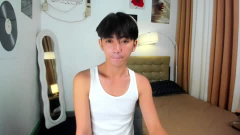 Snapshot of louieismy_name chatting on June 2026 09:44:02 AM ignot ursh online show from June 2026 09:44:02 AM