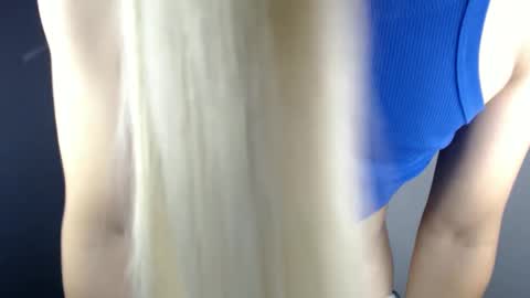 louilalicious online show from March 2025 11:42:02 PM