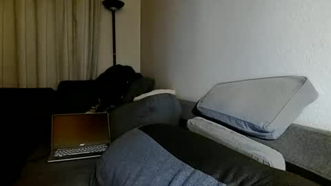 louis_chokdee online show from October 2025 05:25:02 PM