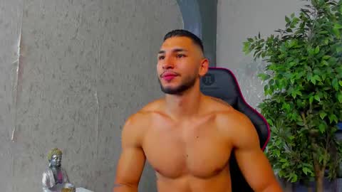 Louis online show from September 2025 03:28:02 PM