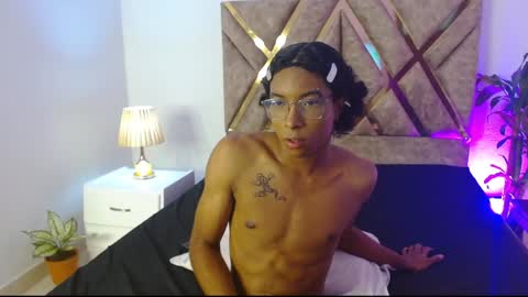 Snapshot of louis_hardstar chatting on December 2024 12:23:01 AM Louis Valdz online show from December 2024 12:23:01 AM