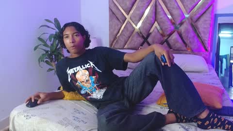 Snapshot of louis_hardstar chatting on January 2025 10:15:02 PM Louis Valdz online show from January 2025 10:15:02 PM