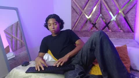 Snapshot of louis_hardstar chatting on January 2025 09:20:02 PM Louis Valdz online show from January 2025 09:20:02 PM