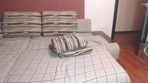 Louise Love online show from December 2024 12:39:02 PM