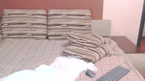 Louise Love online show from February 2025 03:41:02 PM