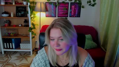 Loise online show from October 2025 10:16:02 AM