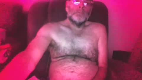 louism13 online show from November 2025 01:31:01 PM