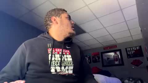 love01109 online show from October 2025 04:29:01 PM