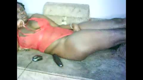 Cynthia. A online show from October 2025 06:37:01 PM