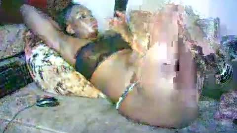 Cynthia. A online show from November 2025 07:49:02 PM