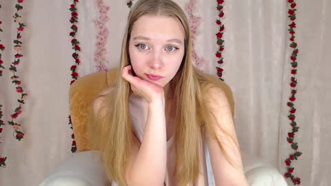 love bella  online show from December 2024 09:51:01 AM