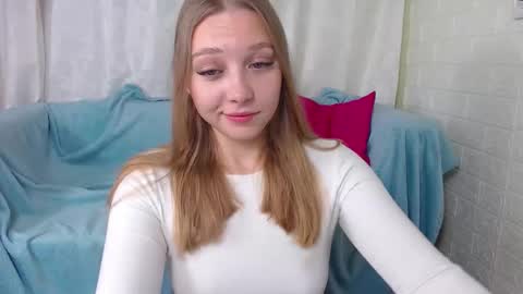 love bella  online show from September 2025 12:25:02 AM