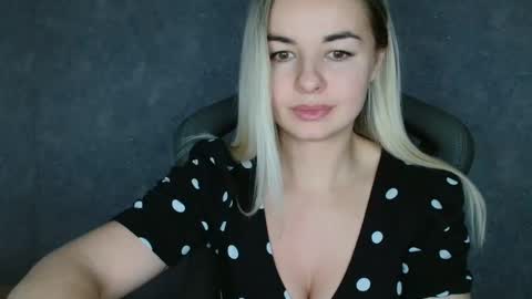 Megane online show from February 2025 01:21:02 PM