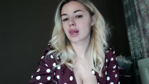 Snapshot of love_dom_meg chatting on May 2026 09:06:01 AM Megane online show from May 2026 09:06:01 AM