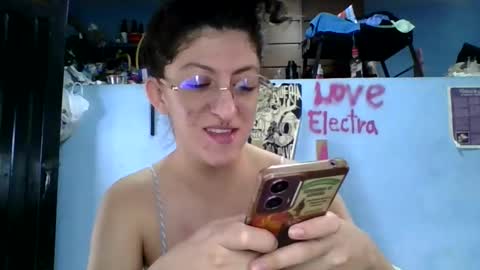 love_electra online show from January 2026 04:33:01 PM