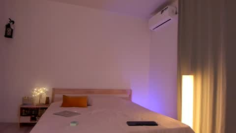 Snapshot of love_melody chatting on October 2025 05:57:02 PM online show from October 2025 05:57:02 PM