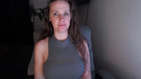 LoVe On  online show from December 2024 10:35:02 AM