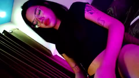 Seren online show from October 2025 11:11:01 AM