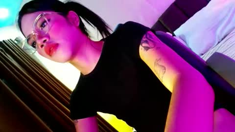 Seren online show from March 2026 04:08:02 AM