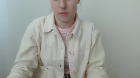 Vivian online show from March 2026 12:08:01 PM