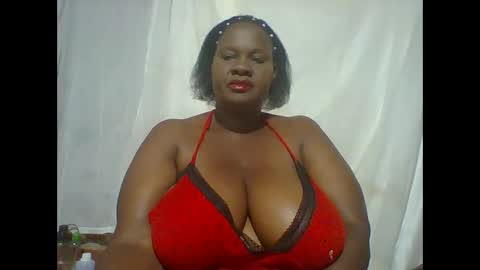 Lynn online show from November 2025 08:01:02 AM