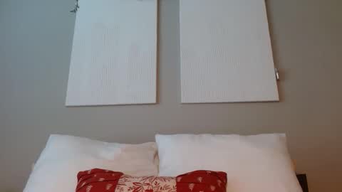 Olivia Rose online show from October 2025 03:29:01 PM