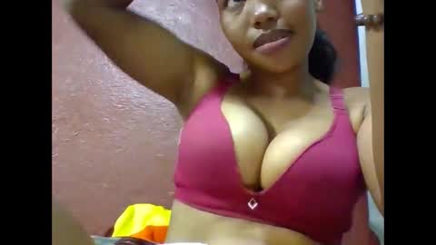 loveinlife750427 online show from February 2026 02:51:01 AM