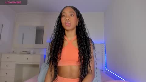 Val online show from October 2025 02:06:02 PM