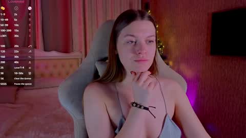 Laura online show from December 2024 01:38:02 PM