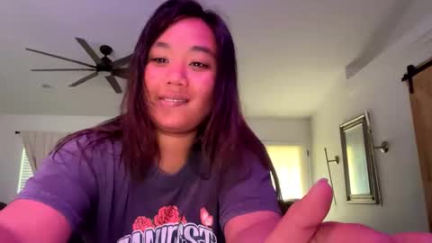 Love online show from February 2025 08:33:02 PM