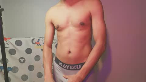 Snapshot of lovely__person chatting on February 2025 08:21:01 PM Lovely Person online show from February 2025 08:21:01 PM