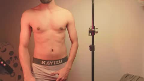 Snapshot of lovely__person chatting on February 2025 08:40:01 PM Lovely Person online show from February 2025 08:40:01 PM