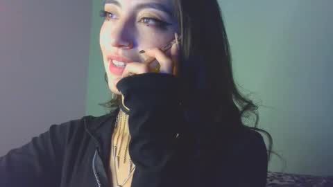 Tami online show from October 2025 06:32:02 AM