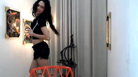 Snapshot of lovely_alwina chatting on May 2026 08:01:01 AM alwina online show from May 2026 08:01:01 AM