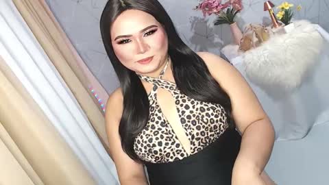 Lovely Dale online show from October 2025 12:57:02 PM