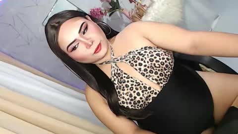 Lovely Dale online show from October 2025 04:03:02 PM