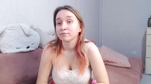 Lovely Hayley online show from April 2026 09:42:02 PM